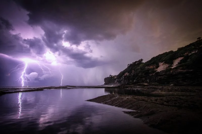 Gewitter und Blitze fotografieren | 9 Tipps und Anleitung 20 Blitzeinschlag im Wasser