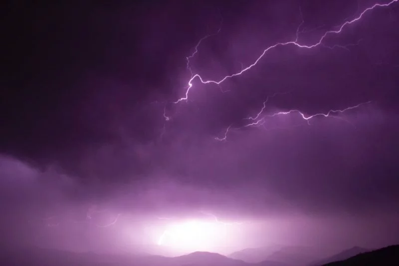 Gewitter und Blitze fotografieren | 9 Tipps und Anleitung 15 violetter blitz fotografie