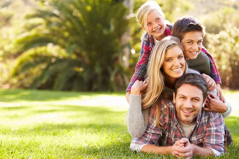 13 Familienportrait Tipps - für grossartige Familienbilder 1 familienportrait tipps posen