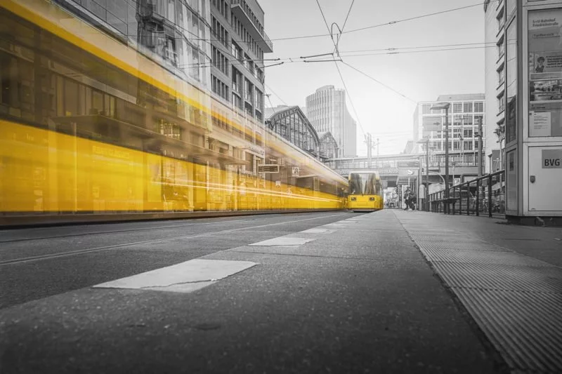 15 Städtefotografie Tipps: So wirst du zum Städtefotograf 16 Langzeitbelichtung in der Stadt um Personen zu entfernen und spezielle Effekte zu zaubern.
