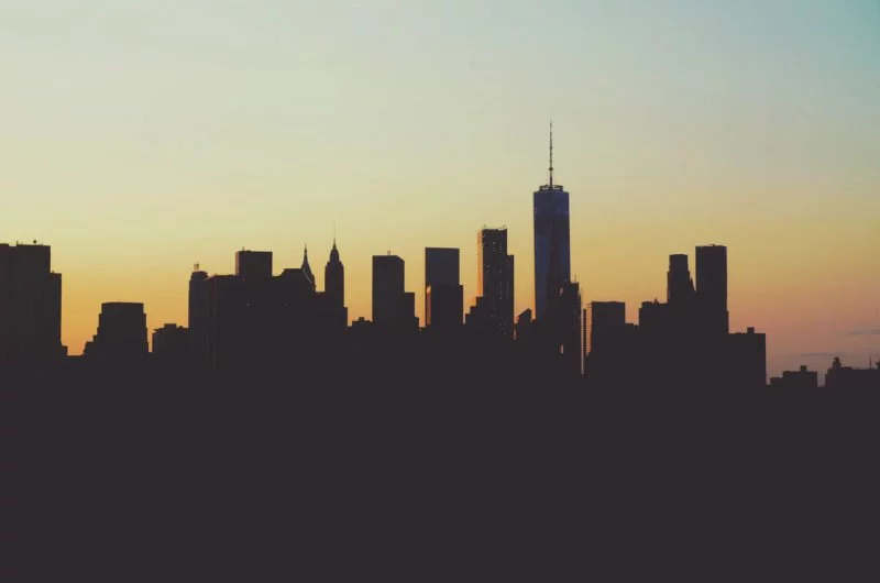 15 Städtefotografie Tipps: So wirst du zum Städtefotograf 17 Silhouette einer Stadt fotografieren