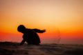 Silhouette fotografieren mit Kind im Sand
