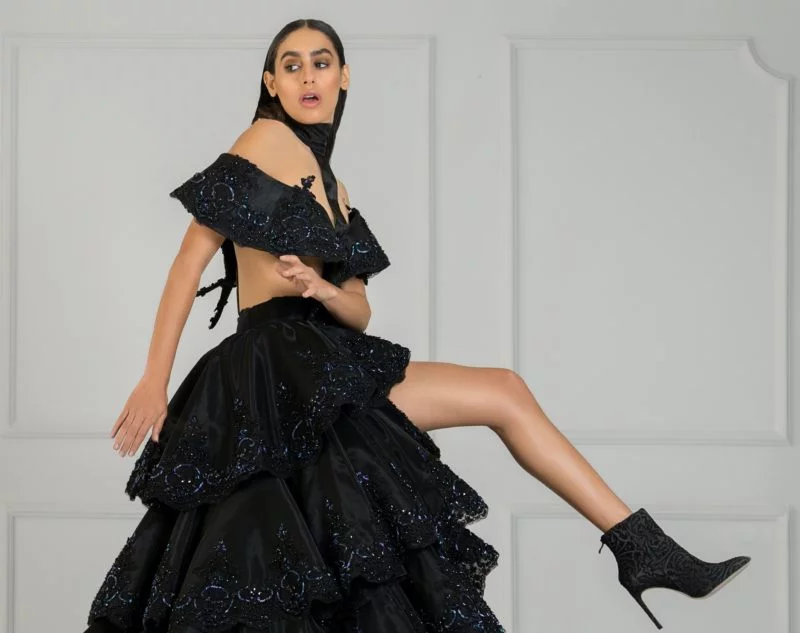 Fashion Model werden | 10 Tipps und Leitfaden zum Erfolg 16 fashion model am posieren