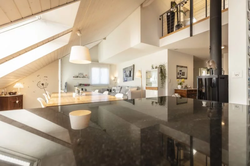 Immobilien fotografieren – 6 Tipps für professionelle Fotografen 8 von der kuechenablage aus in richtung wohnzimmer fotografiert