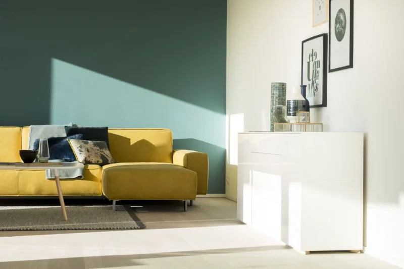 Immobilien fotografieren – 6 Tipps für professionelle Fotografen 7 wohnzimmer mit ordnung und jeder gegenstand hat seinen platz