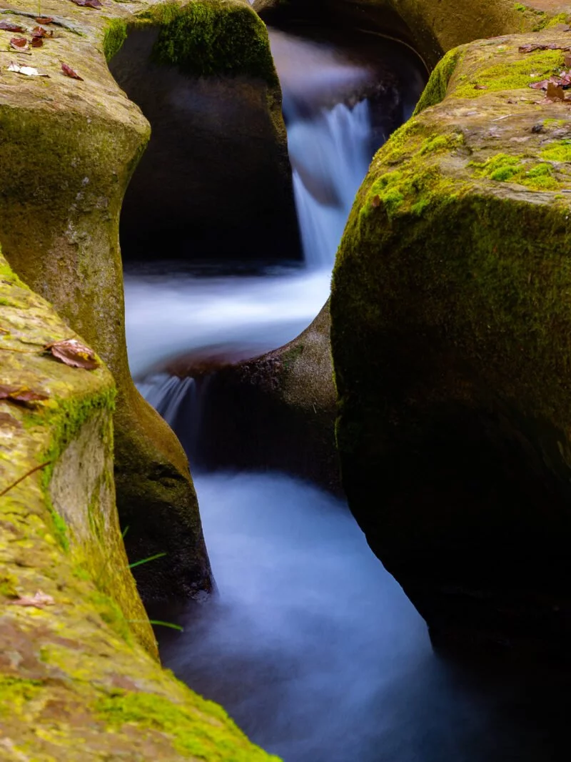 Fotolocations gleich um die Ecke finden | Nutze den Heimvorteil 7 aufnahme von fliessendem fluss