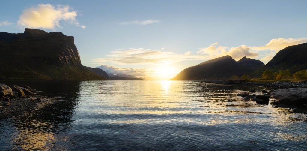 Ein malerischer Sonnenuntergang in Norwegen