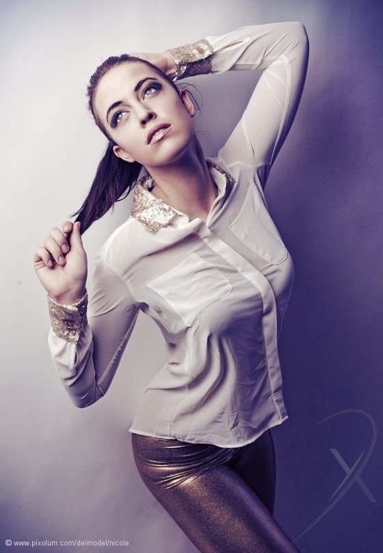 Model Schweiz Nicole H | pixolum