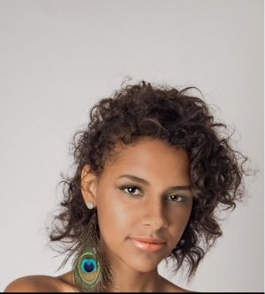 Model Melina G