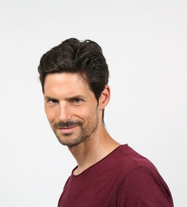Model Sedcard von Nils R männliches Professional Fotomodel Deutschland