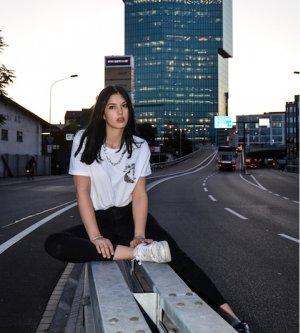 Model Carmen Wy4