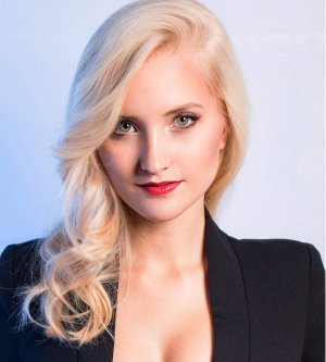 Model Joanna M